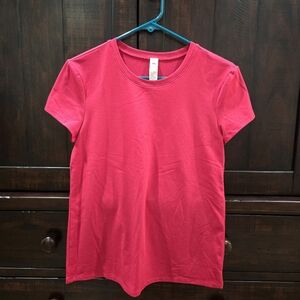 Alosoft Finesse Tee in Berry